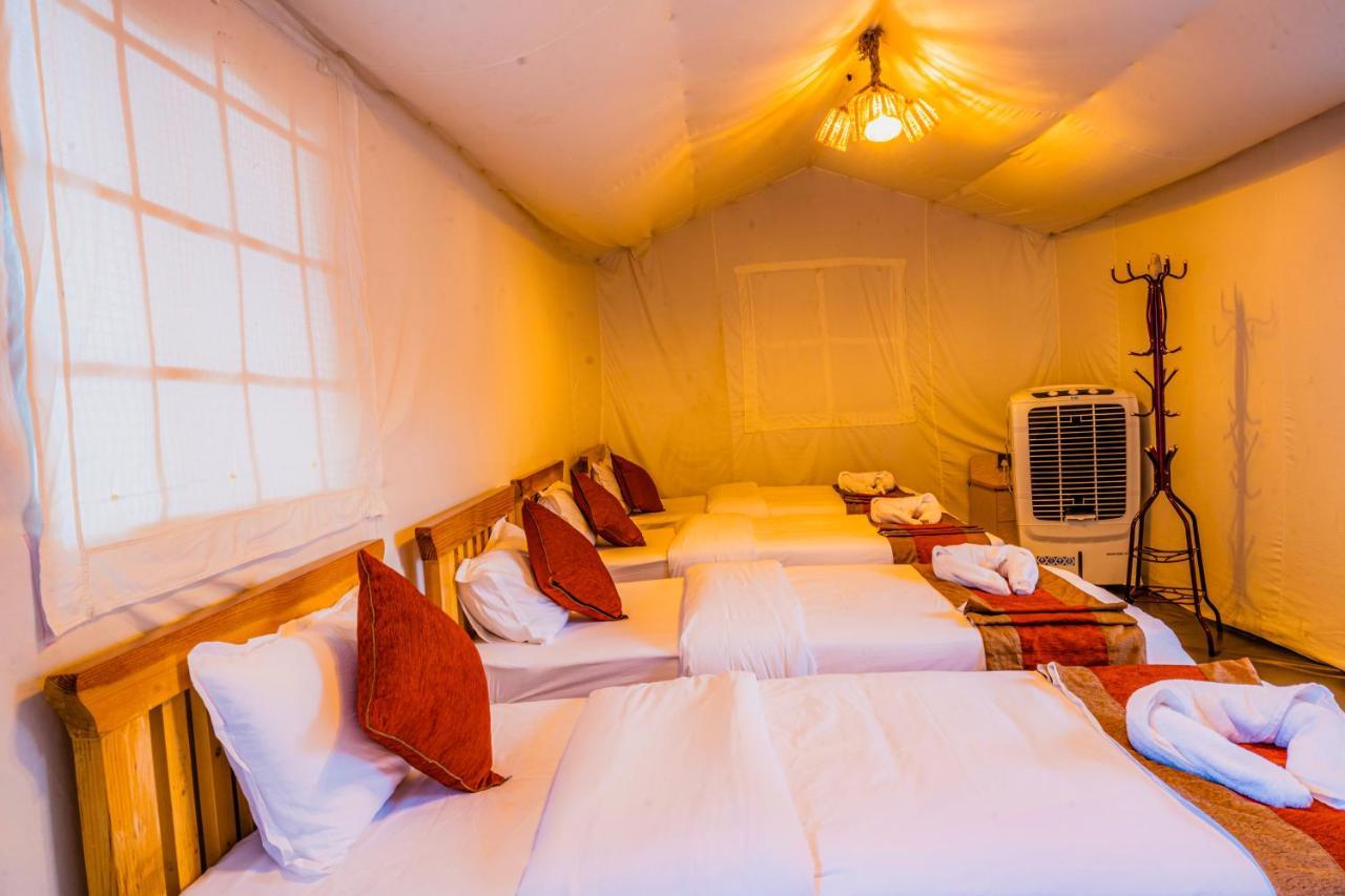 פוקהרה Kalash Parkaze And Tent Inn מראה חיצוני תמונה