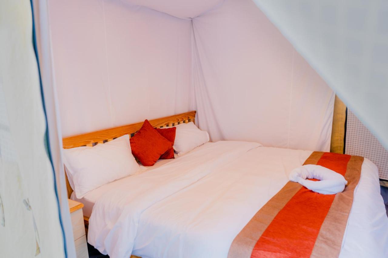 פוקהרה Kalash Parkaze And Tent Inn מראה חיצוני תמונה