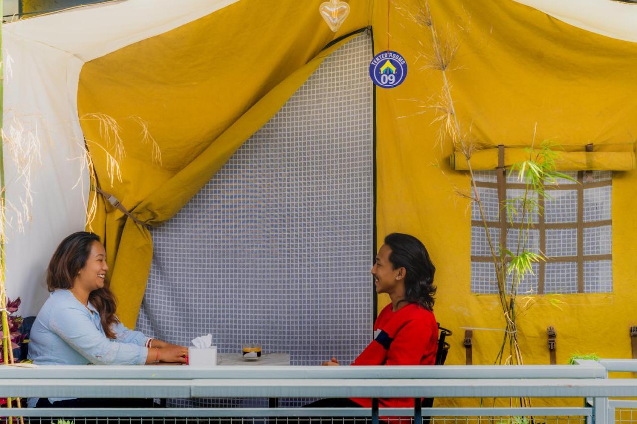 פוקהרה Kalash Parkaze And Tent Inn מראה חיצוני תמונה