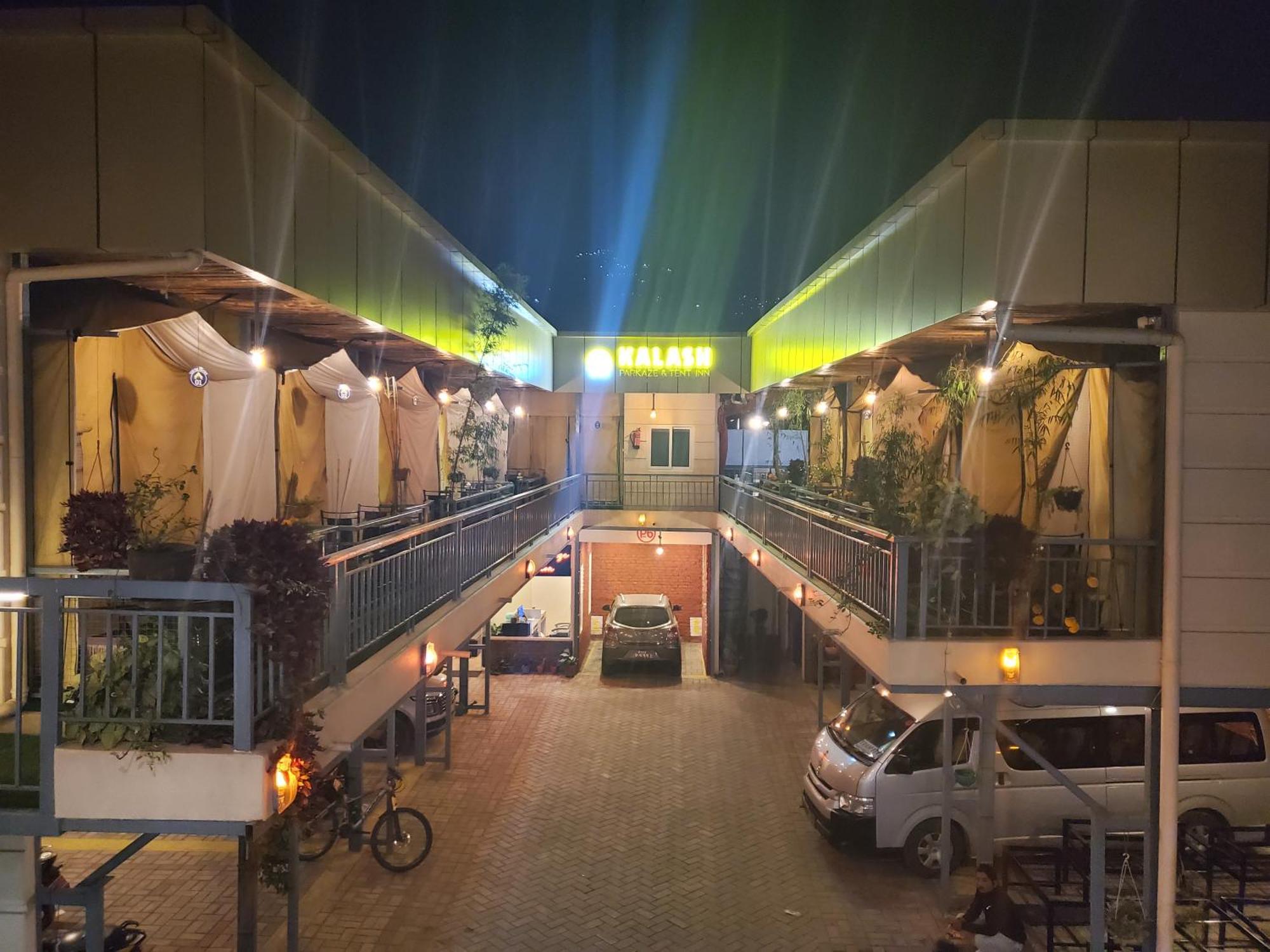 פוקהרה Kalash Parkaze And Tent Inn מראה חיצוני תמונה